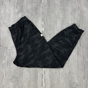 Vuori Women Sz S Black Camouflage Performance Joggers Athleisure Pants VW303 EUC